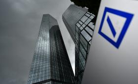 DEUSTCHE BANK AUMENTA PARA 15 MIL OS DESPEDIMENTOS, SOMANDO OS SUBCONTRATADOS