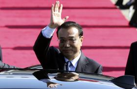PM DA CHINA CHEGA A SEUL PARA CIMEIRA TRILATERAL COM COREIA DO SUL E JAPÃO