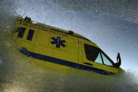 COLISÃO ENTRE TRÊS VEÍCULOS PROVOCA CINCO FERIDOS NA EN125 EM LAGOS