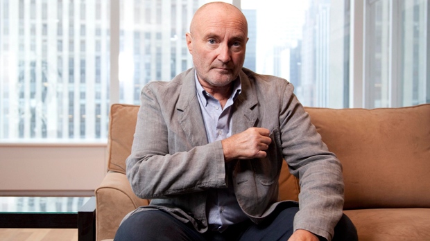 O músico Phil Collins posa para um retrato em Nova Iorque. (AP Photo/Victoria Will, Foto de Arquivo – 26 agosto 2010)