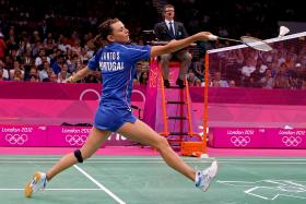 TELMA SANTOS VENCE INTERNACIONAIS DO SURINAME DE BADMINTON