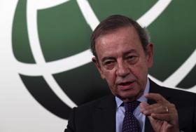 FÓRUM PARA COMPETITIVIDADE PREOCUPADO COM EXECUTIVO APOIADO POR PCP E BE