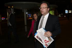 COSTA ALARGA A EURODEPUTADOS COMISSÃO POLÍTICA DO PS E ASSIS VAI ESTAR PRESENTE