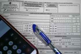 ESCALÕES DO IRS SÓ MUDAM EM 2017 E SOBRETAXA DIMINUI COM NOVO GOVERNO