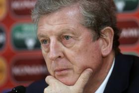 PARIS/ATENTADOS: ROY HODGSON DIZ QUE INGLATERRA-FRANÇA NÃO SERÁ JOGO NORMAL
