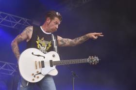 PARIS/ATENTADOS: EAGLES OF DEATH METAL CANCELAM DIGRESSÃO QUE TERMINARIA EM LISBOA
