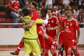 BENFICA ENTRA A VENCER NO GRUPO D DA RONDA DE ELITE DA UEFA FUTSAL CUP