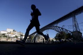 MARATONA DO PORTO BATE RECORDE NACIONAL, COM 4.558 ATLETAS A CORTAREM A META