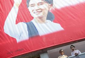 PARTIDO DE SUU KYI REIVINDICA “MAIS DE 70% DOS ASSENTOS” NAS ELEIÇÕES NA BIRMÂNIA
