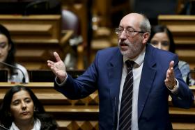 PCP ACUSA PSD E CDS DE TEREM PROPAGADO “GRANDE EMBUSTE” SOBRE ECONOMIA DO PAÍS