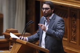 PCP AVANÇA COM PROJETO DE LEI PARA REVERTER PRIVATIZAÇÃO DA TAP