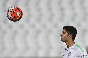 GONÇALO GUEDES E NELSON OLIVEIRA TITULARES NA SELEÇÃO PORTUGUESA FRENTE À RÚSSIA