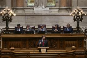 GOVERNO PSD/CDS-PP DERRUBADO NO PARLAMENTO COM APROVAÇÃO DA MOÇÃO DO PS