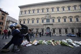 PARIS/ATENTADOS: PARIS ENCERRA ESPAÇOS CULTURAIS E CANCELA COMPETIÇÕES DESPORTIVAS