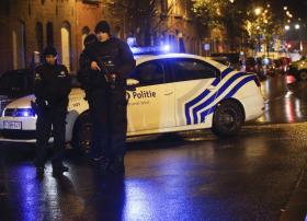PARIS/ATENTADOS: NOVA OPERAÇÃO POLICIAL EM CURSO NA ZONA BRUXELENSE DE MOLENBEEK