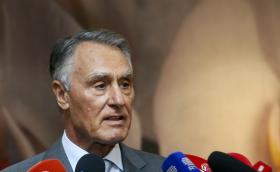PARIS/ATENTADOS: CAVACO SILVA DIZ QUE EUROPA “NÃO PODE CONTINUAR DE BRAÇOS CAÍDOS”