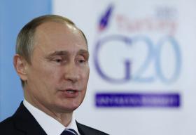PARIS/ATENTADOS: PUTIN DEFENDE COLIGAÇÃO ANTITERRORISTA, OBAMA É CONTRA