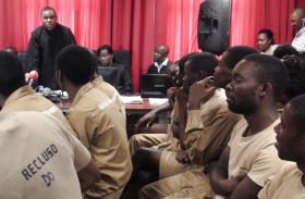 JULGAMENTO DE ATIVISTAS ANGOLANOS SEGUE PARA TERCEIRA SEMANA DE AUDIÊNCIAS