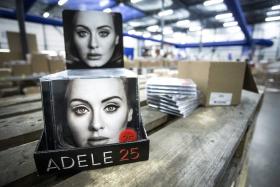 CANTORA BRITÂNICA ADELE ATUA EM PORTUGAL EM MAIO