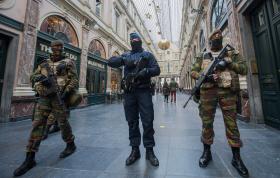 POLÍCIA EFETUA OPERAÇÃO ANTITERRORISTA NO CENTRO DE BRUXELAS