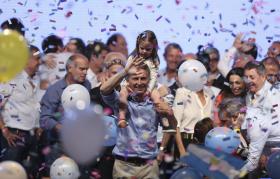 PRESIDENTE ELEITO DA ARGENTINA PROMETE “MARAVILHOSA” NOVA ERA