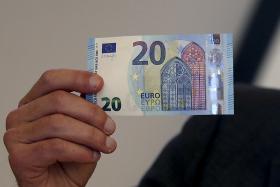 NOVA NOTA DE 20 EUROS MAIS RESISTENTE À FALSIFICAÇÃO ENTRA EM CIRCULAÇÃO NA 4.ªFEIRA