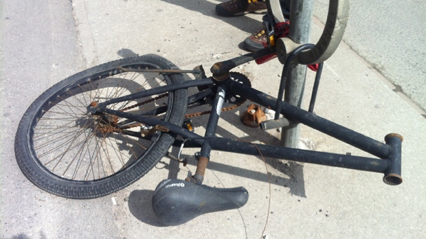 A cidade vai dar início à remoção de bicicletas abandonadas dos bairros de Toronto ao longo das próximas semanas como parte do evento anual de limpeza da primavera. CODI WILSON / CP24