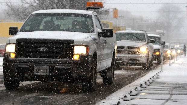 Steven Del Duca, ministro dos Transportes, pediu aos Ontarianos que adotem medidas para aumentar a segurança rodoviária neste inverno. (John Rieti / CBC)