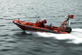 AUTORIDADES BUSCAM VÍTIMA DESAPARECIDA EM COLISÃO EM PONTE DE PORTIMÃO
