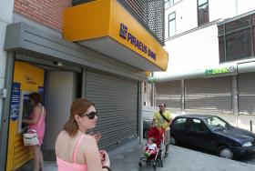 ZONA EURO INICIA RECAPITALIZAÇÃO DA BANCA DA GRÉCIA
