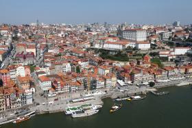 INCÊNDIO NA FOZ DO PORTO CAUSA QUATRO VÍTIMAS DE INALAÇÃO DE FUMOS