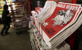 CHARLIE HEBDO VAI LANÇAR EDIÇÃO ESPECIAL UM ANO APÓS ATAQUE