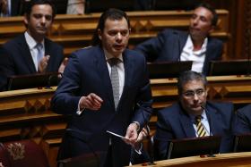 OE2015: CABE A PARTIDOS QUE SUPORTAM GOVERNO APROVAR AS SUAS INICIATIVAS — PSD