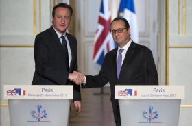 HOLLANDE E CAMERON INTENSIFICAM COOPERAÇÃO NA LUTA CONTRA O GRUPO ESTADO ISLÂMICO