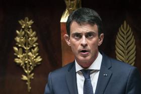 PARIS/ATENTADOS: PRIMEIRO-MINISTRO FRANCÊS PEDE AOS TURISTAS QUE REGRESSEM