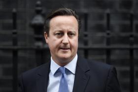 DAVID CAMERON DEFENDE NO PARLAMENTO BOMBARDEAMENTOS CONTRA GRUPO ESTADO ISLÂMICO NA SÍRIA