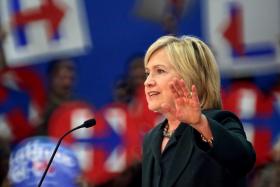 HILLARY CLINTON DIZ QUE VENEZUELA DEU “UM PASSO DEMOCRÁTICO” NAS ELEIÇÕES DE DOMINGO