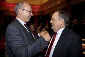 LUTA PELOS DIREITOS HUMANOS PREMEIA MARIA BARROSO E JORNALISTAS NA OA