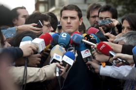CIUDADANOS ADMITE EM FIM DE CAMPANHA ABSTER-SE PARA PARTIDO MAIS VOTADO GOVERNAR ESPANHA
