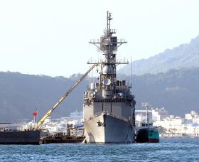 CHINA CONVOCA ENCARREGADO DE NEGÓCIOS DOS EUA PARA PROTESTAR POR VENDA DE ARMAS A TAIWAN