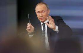 RÚSSIA “NÃO QUER A UNIÃO SOVIÉTICA DE VOLTA, MAS NINGUÉM ACREDITA”, DIZ PUTIN