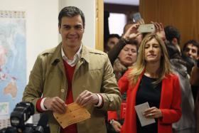 ESPANHA: PEDRO SÁNCHEZ DIZ QUE “JÁ CHEIRA A MUDANÇA” DE POLÍTICAS