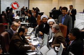 MAIS DE 12 MIL CANDIDATOS ÀS ELEIÇÕES LEGISLATIVAS NO IRÃO