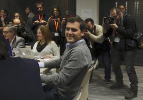 CIUDADANOS PROPÕE ACORDO A TRÊS COM PP E PSOE PARA VIABILIZAR NOVO GOVERNO ESPANHOL