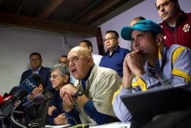 SUPREMO TRIBUNAL DA VENEZUELA SUSPENDE ELEIÇÃO DE TRÊS DEPUTADOS DA OPOSIÇÃO