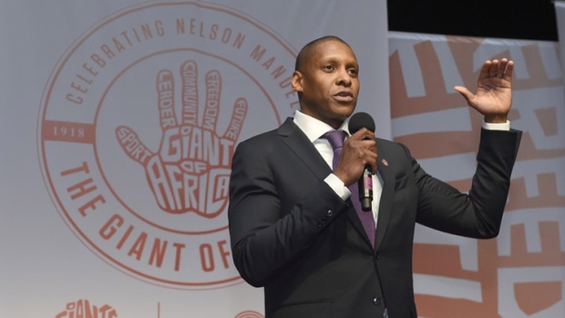 Masai Uriji é o cofundador da campanha Giant of Africa, que usa o basquetebol como uma ferramenta para ajudar os jovens em seis países. (Gigante da África)