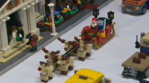 Aldeia LEGO inspirada no natal no Scarborough Hospital