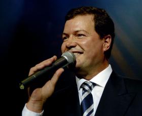 MARCO PAULO CELEBRA 50 ANOS DE CARREIRA COM UMA SÉRIE DE ESPETÁCULOS
