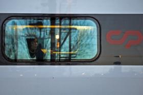 DERROCADA DE TERRAS EM FIÃES E VALENÇA CORTA CIRCULAÇÃO FERROVIÁRIA NA LINHA DO MINHO
