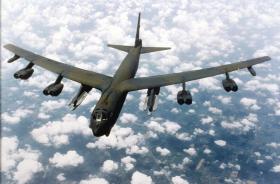BOMBARDEIRO DOS EUA SOBREVOA COREIA DO SUL NUMA DEMONSTRAÇÃO DE FORÇA FACE A PYONGYANG